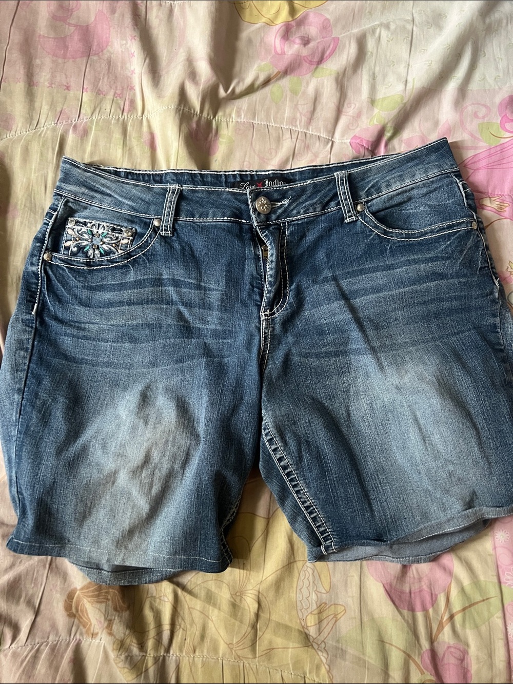 Love Indigo Faded Blue Embroidered Pocket Jean Shorts